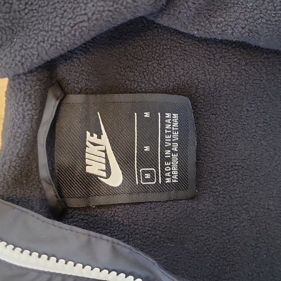 Nike Kids Black hooded Jacket sz M - Picture 3 of 4